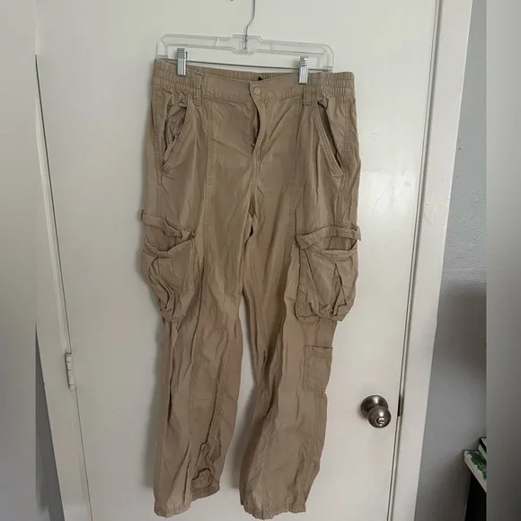 H&M Dividend Cargo Pants - Picture 2 of 4